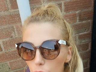 Erotik görüntülü sohbet SavageAss