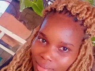 Erotik görüntülü sohbet Savagenilla2