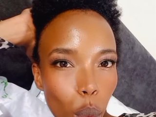 Erotik görüntülü sohbet ScarlettDiorFoxx