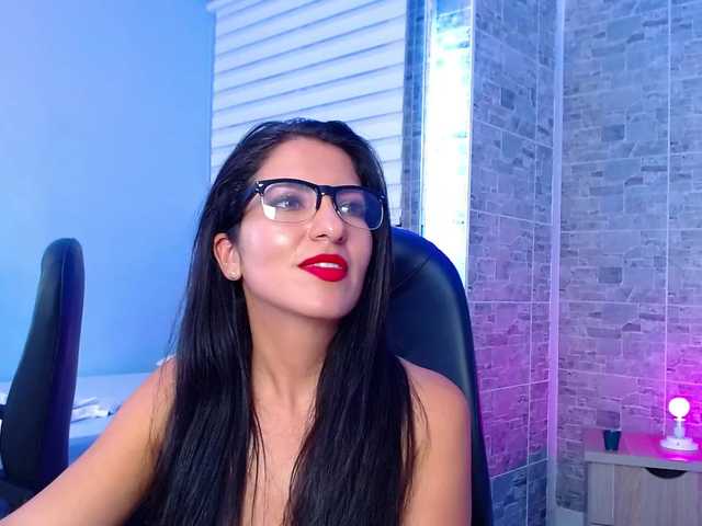 Fotoğraflar ScarletWhite Sexy teacher would like to split her wet pussy, "Make me cum on your cock" /Squirting show AT GOAL, enjoy with me daddy ♥