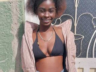 Erotik görüntülü sohbet SereneWinslet