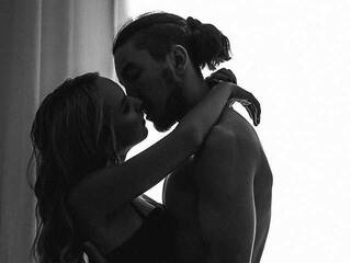 Erotik görüntülü sohbet SergoNadin