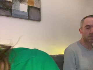 Erotik görüntülü sohbet Severiyug