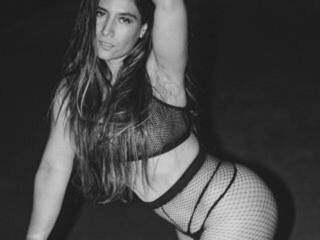 Erotik görüntülü sohbet SexyAlexaX