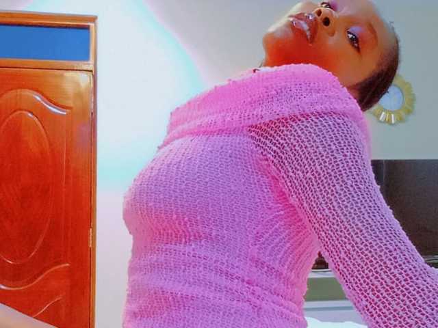 Profilin fotoğrafı sexybarbiequeen