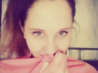 Erotik görüntülü sohbet SexyHelen