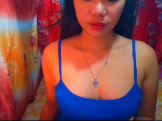 Fotoğraflar SEXYKlTTEN18 hi dear i need 50 tokens to give 3 minute naked show come on :)