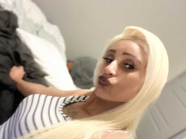 Profilin fotoğrafı sexyred14343