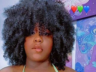 Erotik görüntülü sohbet Shailaaa