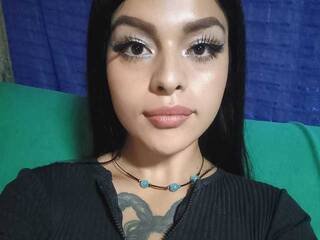 Erotik görüntülü sohbet Sharlote-Williams