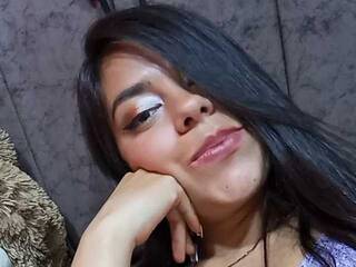 Erotik görüntülü sohbet SharonDubois