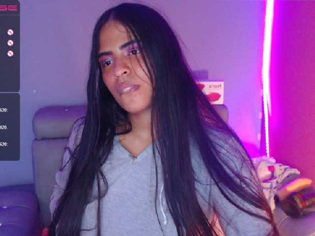 Yayın ekran görüntüleri Shay-mitchell