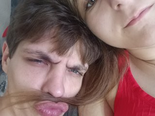 Erotik görüntülü sohbet HornyLadyAndAndrey