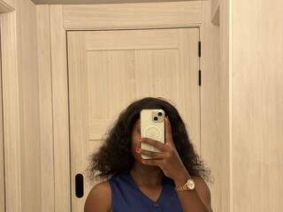 Erotik görüntülü sohbet ShySerena