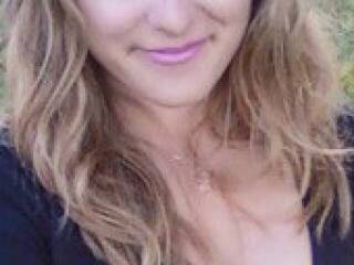 Erotik görüntülü sohbet smallanna