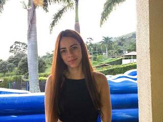 Erotik görüntülü sohbet sofhiarose