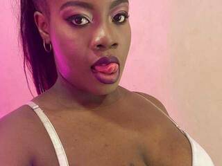 Erotik görüntülü sohbet SoniaCash