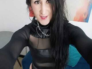 Erotik görüntülü sohbet Sonialuch