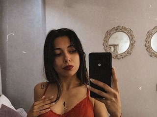Erotik görüntülü sohbet SoniaSummers