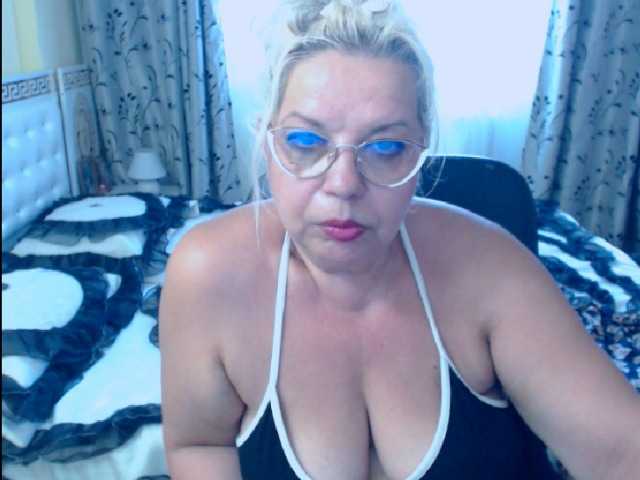Fotoğraflar SonyaHotMilf #BLONDE#MATURE#FEET##PUSSY#ASS#MAKE ME HAPPY WITH YOUR TIPS!!