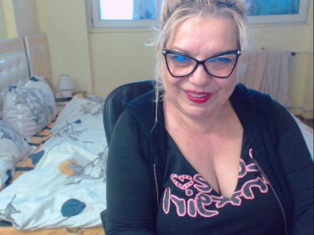 Fotoğraflar SonyaHotMilf your tips makes me cum and squirt,xoxo