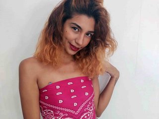 Erotik görüntülü sohbet SoofiaAlvarez