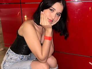 Erotik görüntülü sohbet SophieeJacobs