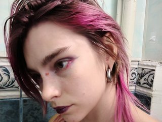 Erotik görüntülü sohbet SophieHard