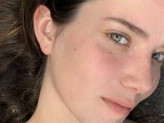 Erotik görüntülü sohbet ViViLaVie