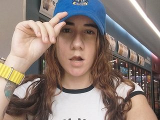 Erotik görüntülü sohbet SophieWils