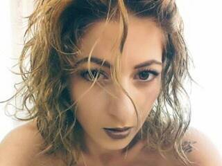 Erotik görüntülü sohbet SquirtHayley