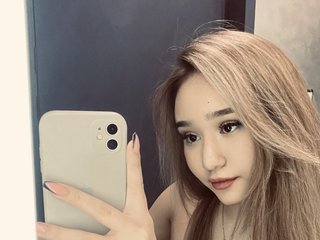 Erotik görüntülü sohbet SujiMin