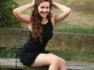 Erotik görüntülü sohbet SummerButtfl