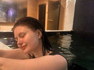 Erotik görüntülü sohbet Sunny-Smail