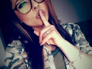 Erotik görüntülü sohbet CindyMellodie