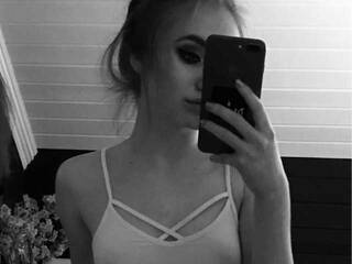 Erotik görüntülü sohbet SusanLyn