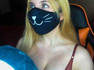 Erotik görüntülü sohbet Sweet-Loli