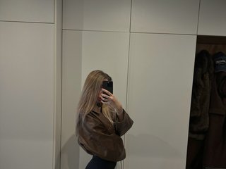 Erotik görüntülü sohbet Sweet-Melodie