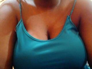 Erotik görüntülü sohbet Sweet-teyy