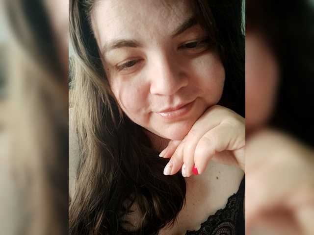 Yayın ekran görüntüleri SweetAndCurvy