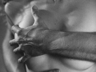 Erotik görüntülü sohbet SweetDynasty