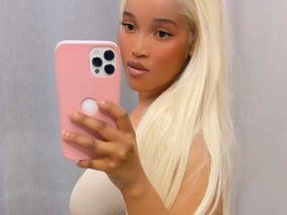 Erotik görüntülü sohbet Sweetheartcocomwllow