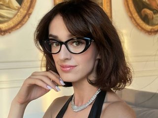 Erotik görüntülü sohbet SweetieTati