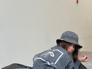 Erotik görüntülü sohbet SweetKittyX