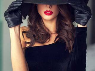 Erotik görüntülü sohbet TattyAnal