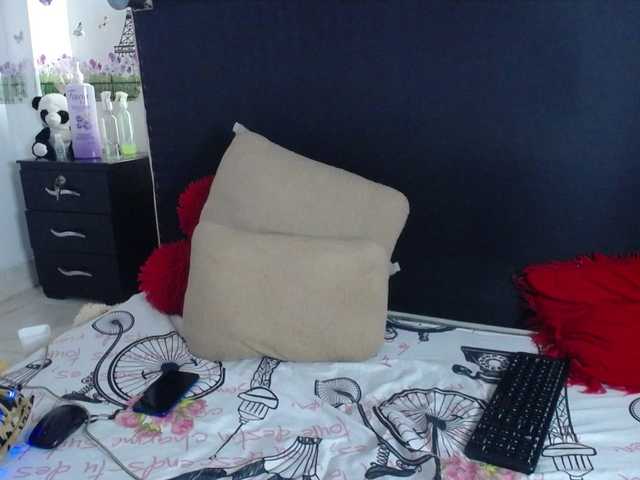 Yayın ekran görüntüleri thelesbianhot