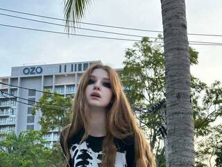 Erotik görüntülü sohbet ThreeHannahhh