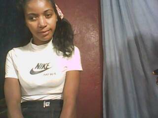 Erotik görüntülü sohbet Tianah777