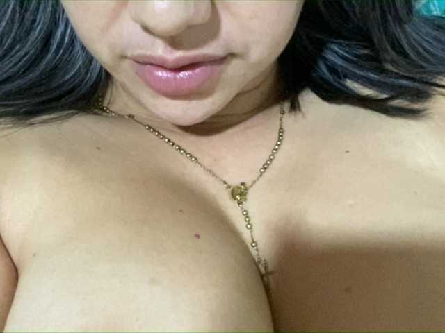 Fotoğraflar tianaxxxx Did you miss me? I´m back and i´m so horny! Give me your milk VIBE TOY ON