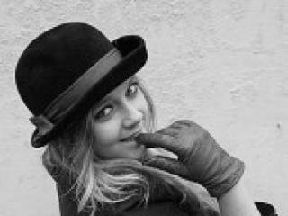 Erotik görüntülü sohbet tiinna